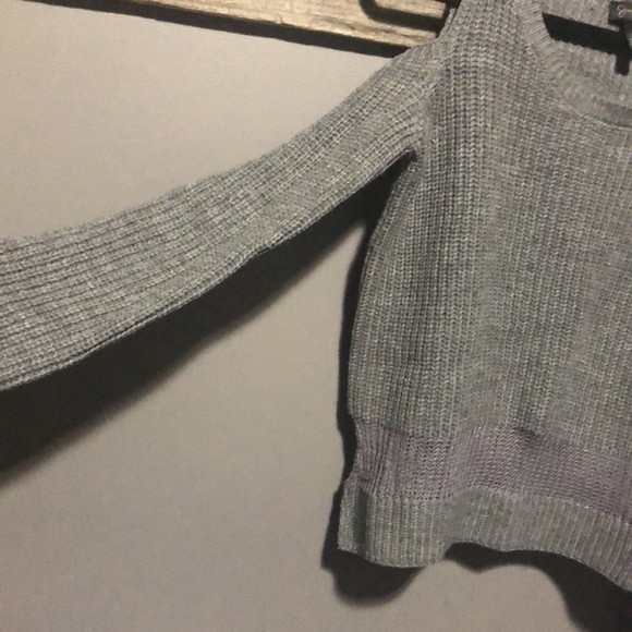 Jessica Simpson cold shoulder knit sweater - Picture 4 of 7